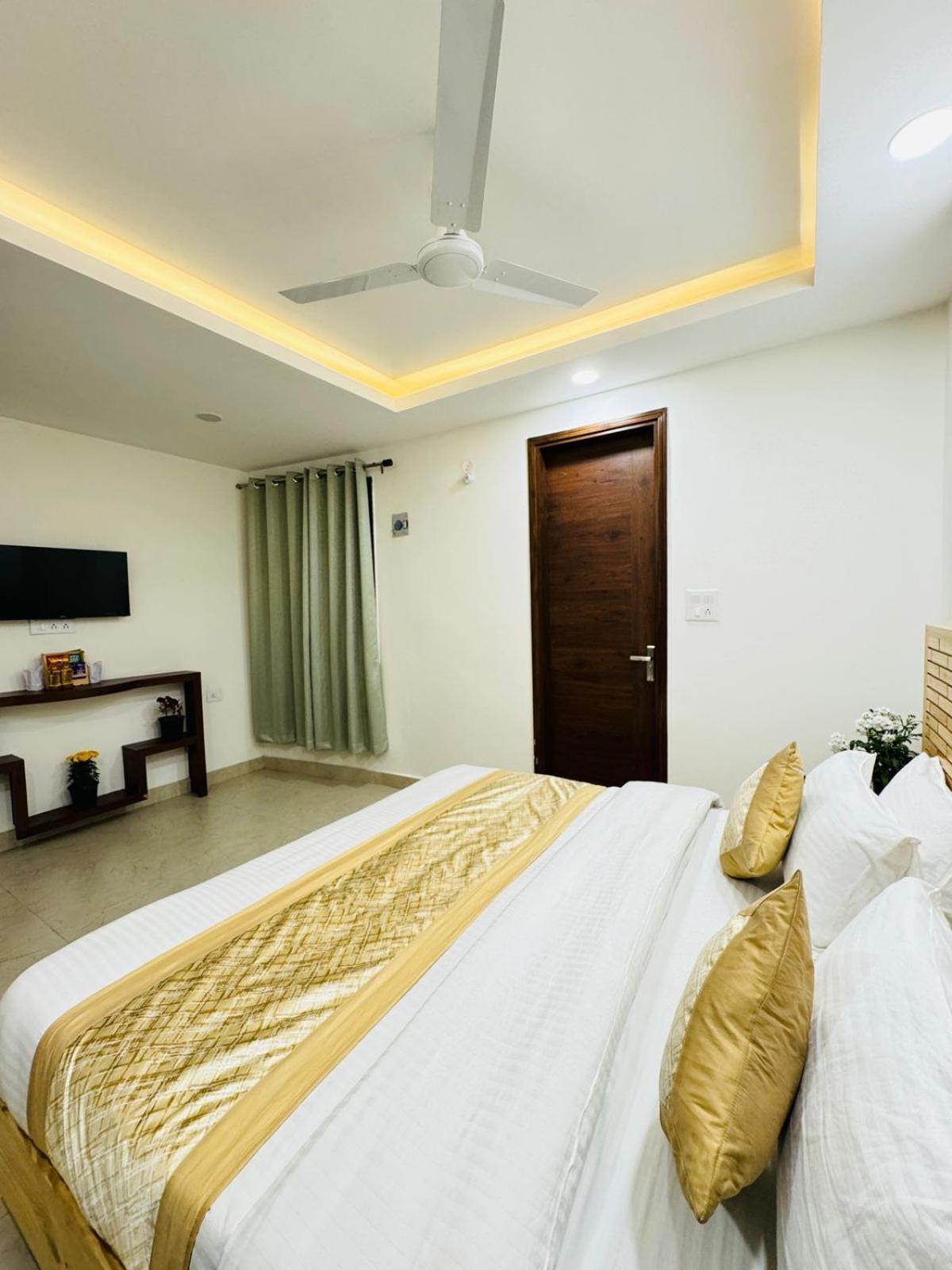 Hotel Ashram View Just 10 Minute Away Form Nizamuddin Railway Station Nowe Delhi Zewnętrze zdjęcie