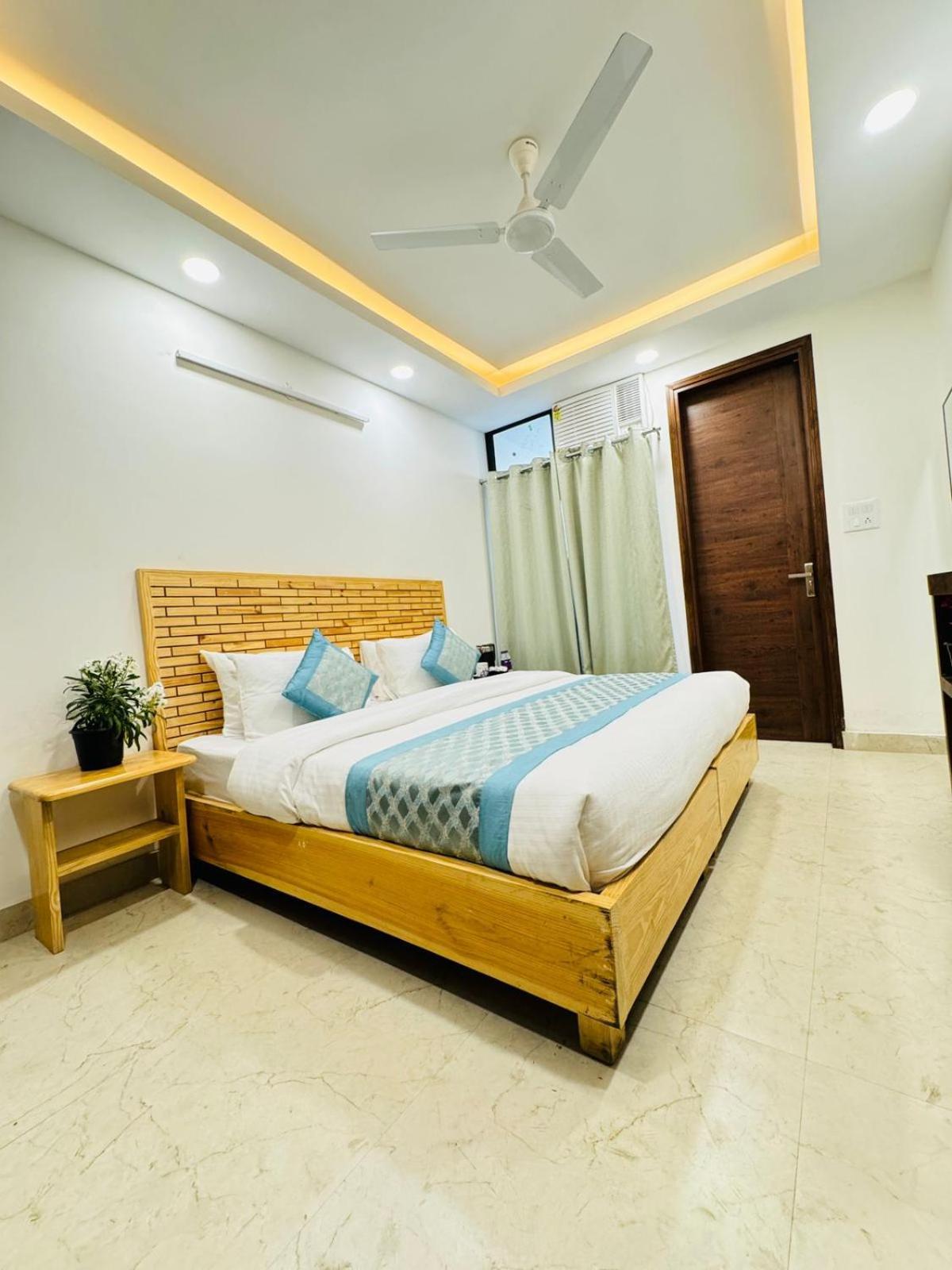 Hotel Ashram View Just 10 Minute Away Form Nizamuddin Railway Station Nowe Delhi Zewnętrze zdjęcie